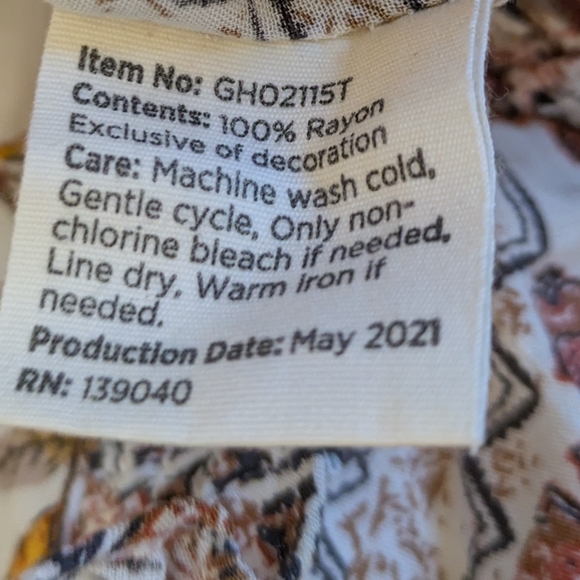 Good Hart Boho Floral Print Women's Top - Picture 6 of 6